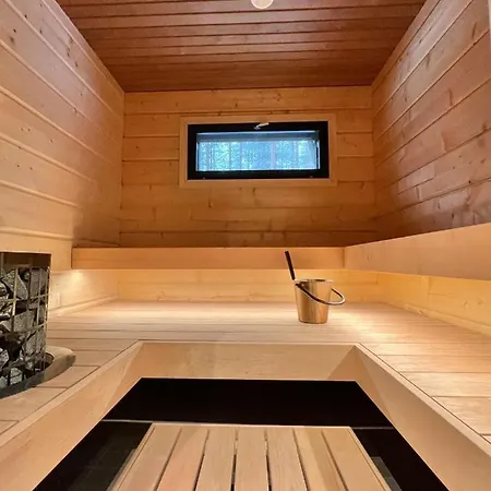 Black Work Levi Aarni * Kittilä